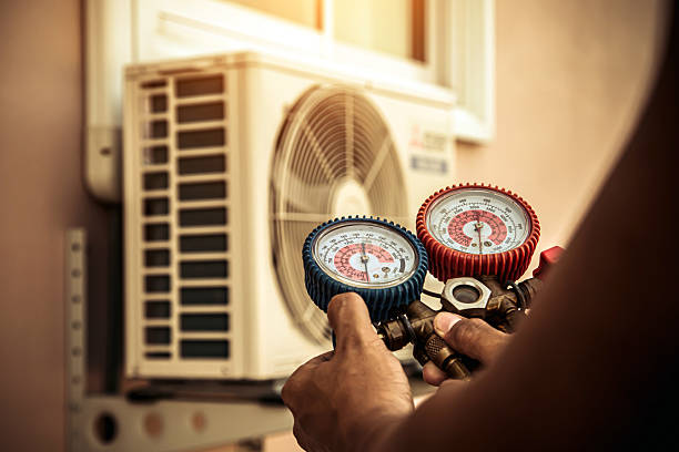 Professional Furnace Repair technician working in Aurora, TX